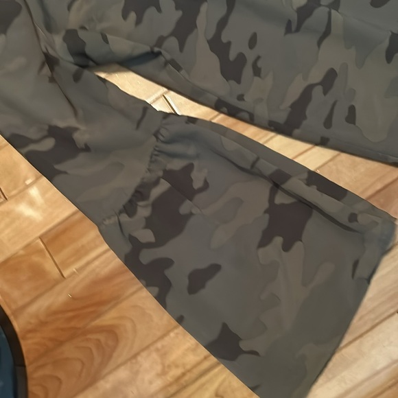 Blouse - Picture 2 of 4